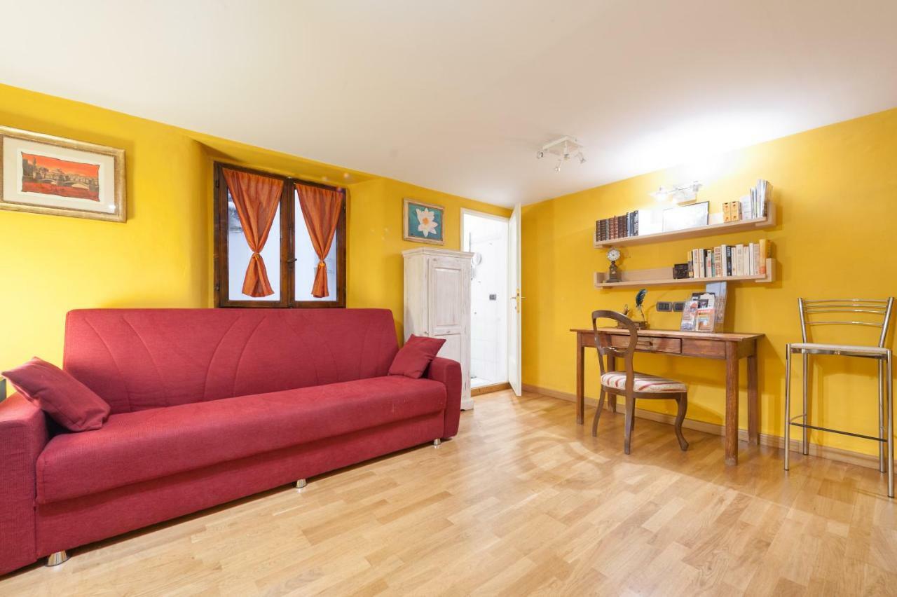 Ferienwohnung Like A Local In Oltrarno Florenz Exterior foto