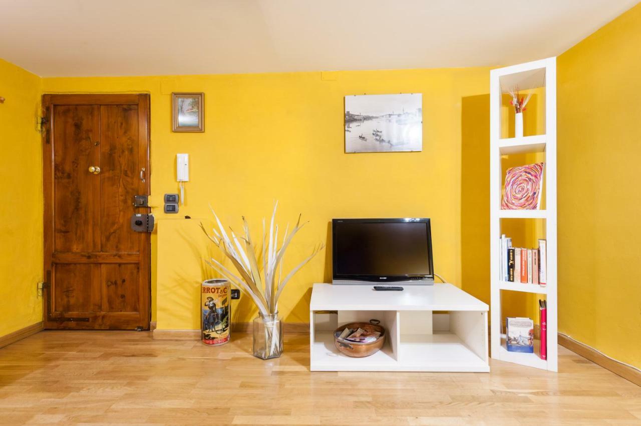 Ferienwohnung Like A Local In Oltrarno Florenz Exterior foto